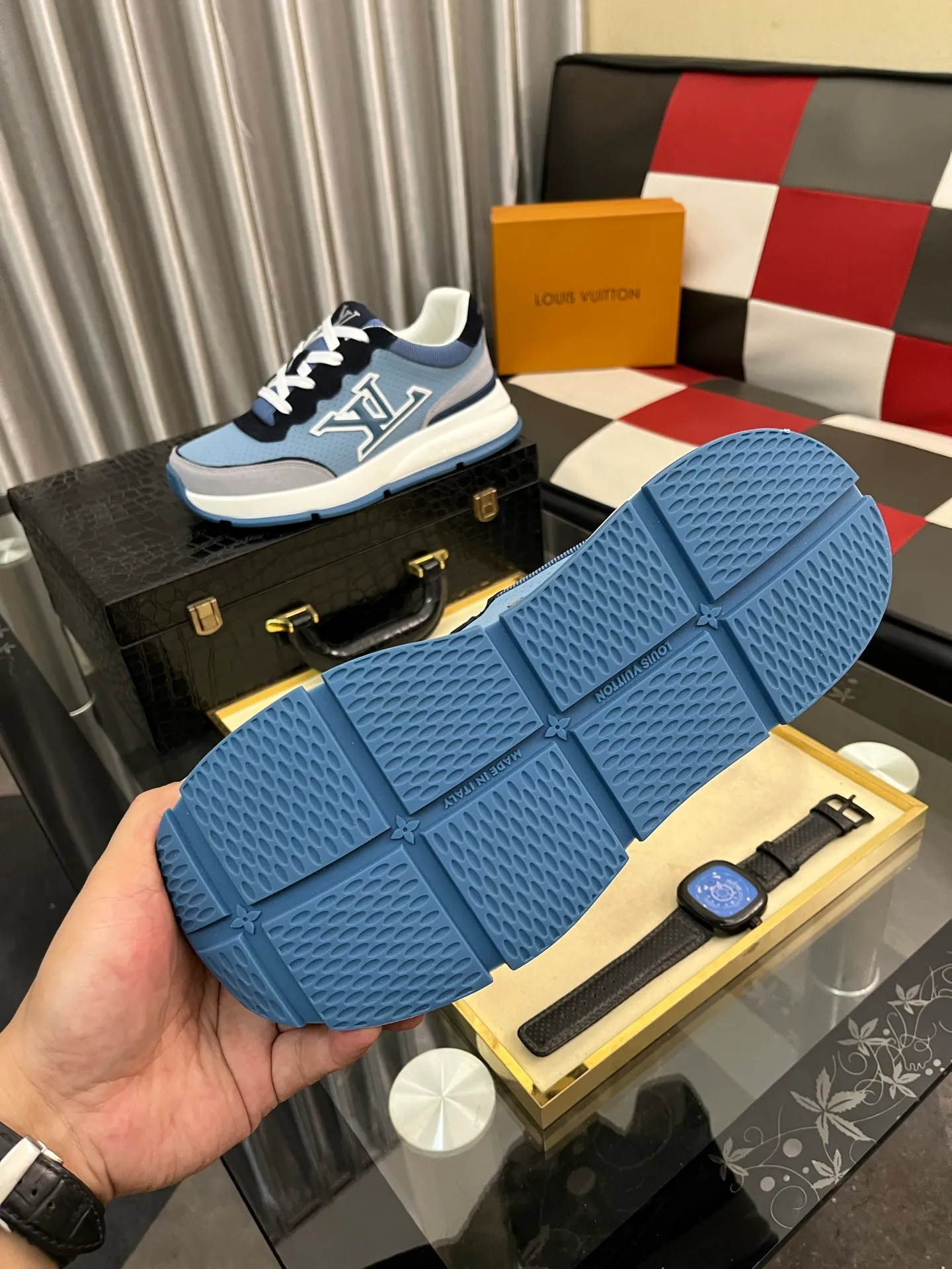 Men's Men's Shoes 💰: 438⌚️⌚️LV Louis Vuitton. The latest fashionable casual shoes are popular in physical stores. New spring and summer comfortable imported custom original cowhide, unique jacquard fabric element design. With sheepskin lining, Lv original bottom, [sun][sun] high-end packaging and high quality💪Details determine the quality, you can enter and leave the counter at will, welcome to compare🇮🇹Number of sizes 38-442️⃣colors available